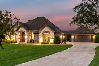 801 Eagle Pass, Royse City, TX 75189