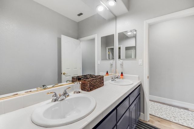 1408 Grey Owl Cir, Roseville, CA 95661