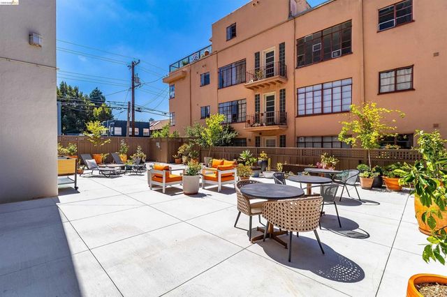 2550 Dana St 5F, Berkeley, CA 94704