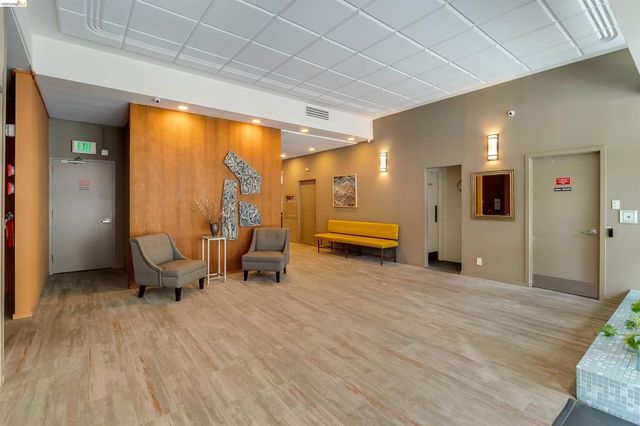 2550 Dana St 5F, Berkeley, CA 94704