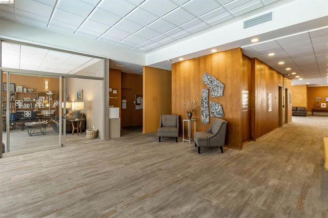 2550 Dana St 5F, Berkeley, CA 94704