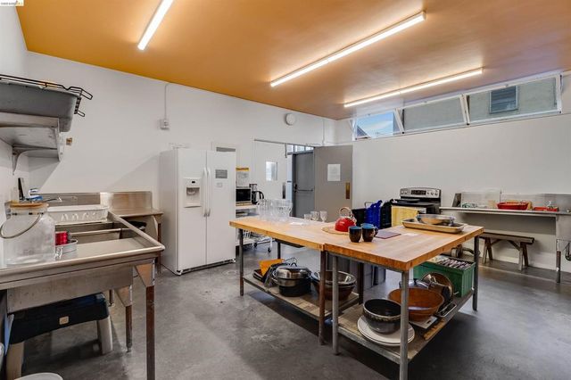 2550 Dana St 5F, Berkeley, CA 94704