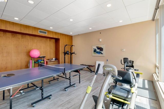 2550 Dana St 5F, Berkeley, CA 94704