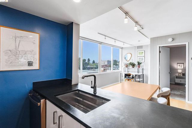 2550 Dana St 5F, Berkeley, CA 94704