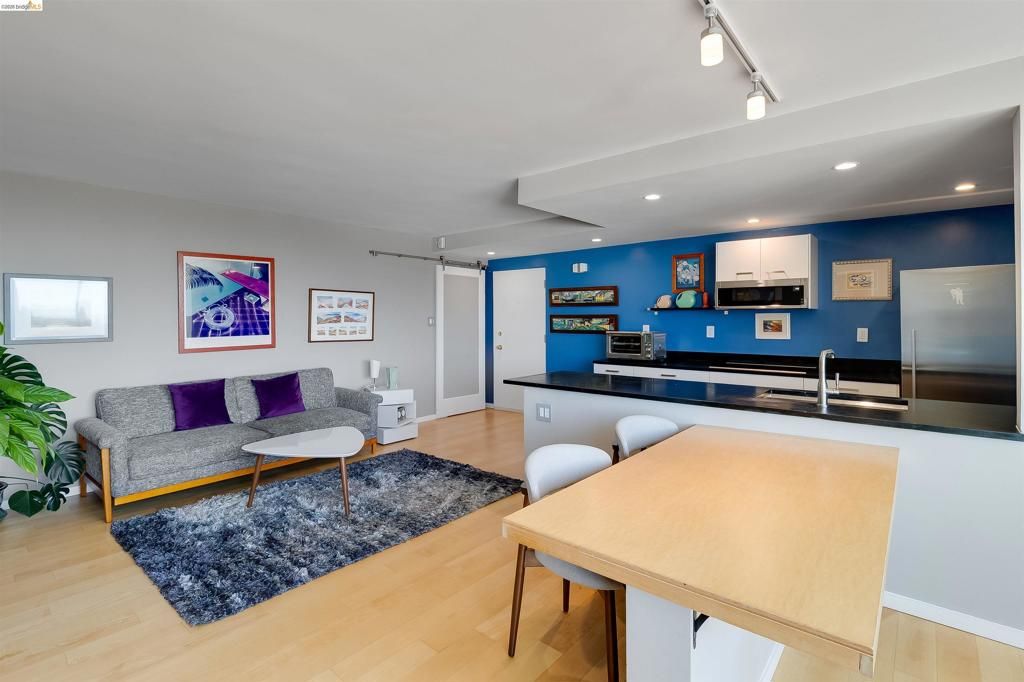 2550 Dana St 5F, Berkeley, CA 94704