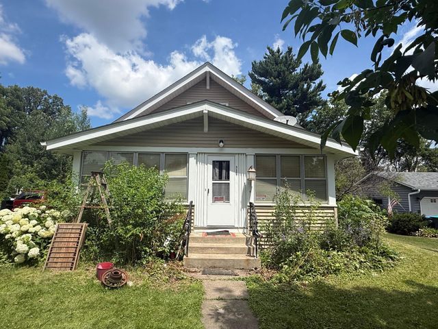 2119 Eldridge Avenue E, North Saint Paul, MN 55109