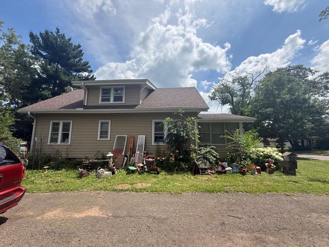 2119 Eldridge Avenue E, North Saint Paul, MN 55109