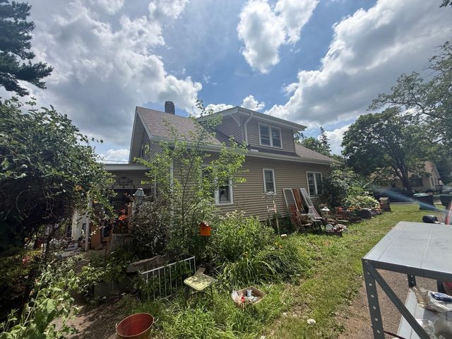 2119 Eldridge Avenue E, North Saint Paul, MN 55109