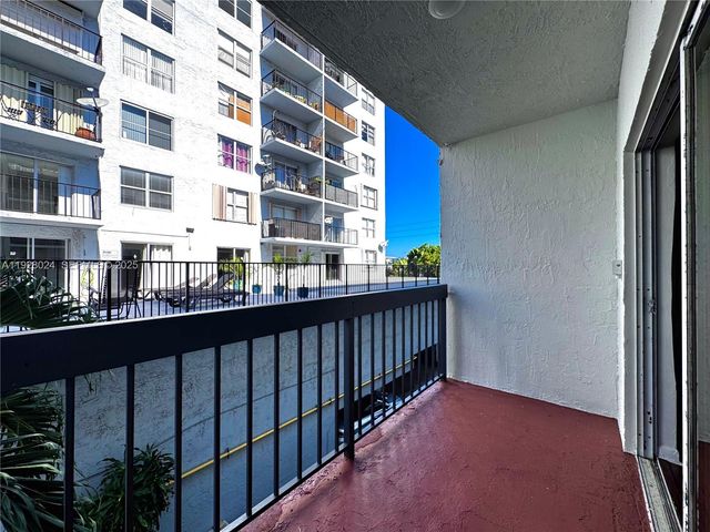 833 West Ave 302, Miami Beach, FL 33139