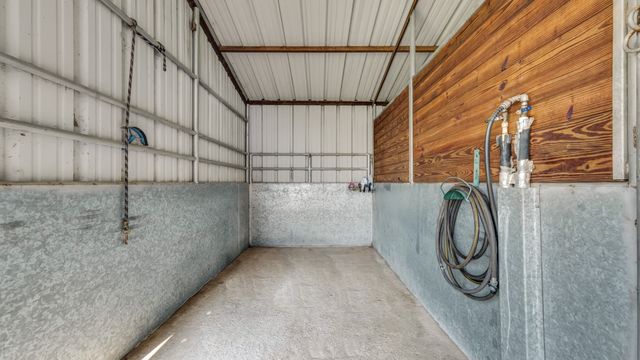 197 Consolation Drive, Millsap, TX 76066