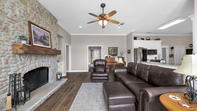 197 Consolation Drive, Millsap, TX 76066