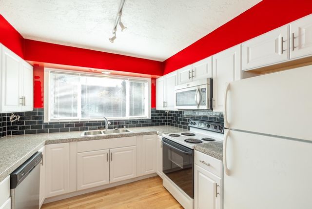 1321 E 33rd Ave, Spokane, WA 99203