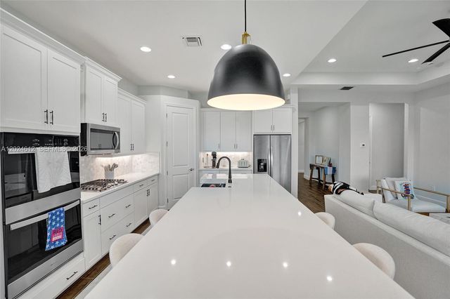 5444 Pecan Dr, Westlake, FL 33470