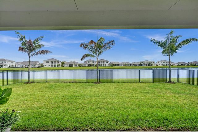 5444 Pecan Dr, Westlake, FL 33470