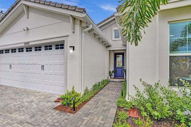 5444 Pecan Dr, Westlake, FL 33470