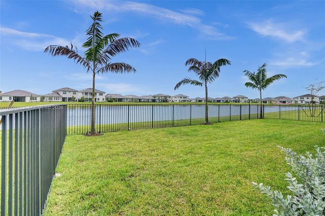 5444 Pecan Dr, Westlake, FL 33470