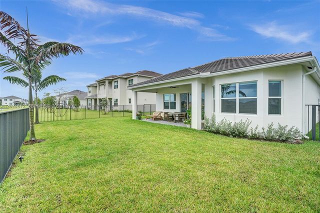 5444 Pecan Dr, Westlake, FL 33470