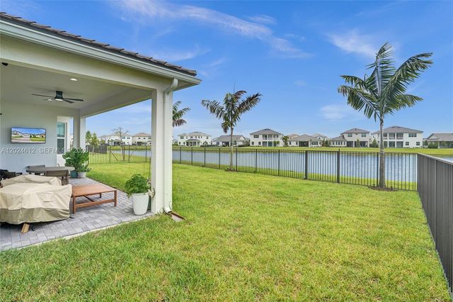 5444 Pecan Dr, Westlake, FL 33470