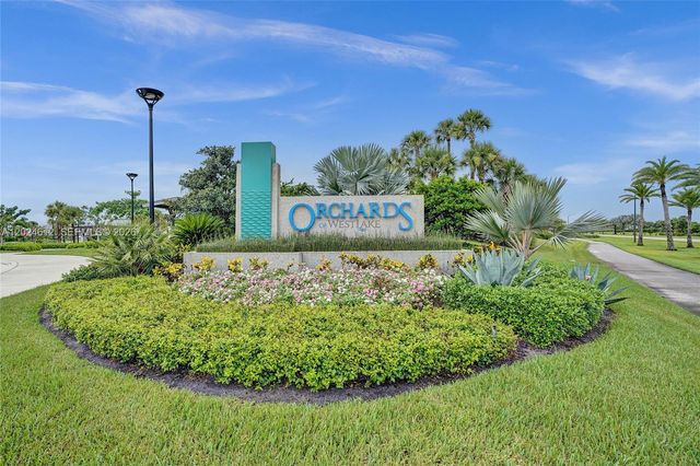 5444 Pecan Dr, Westlake, FL 33470