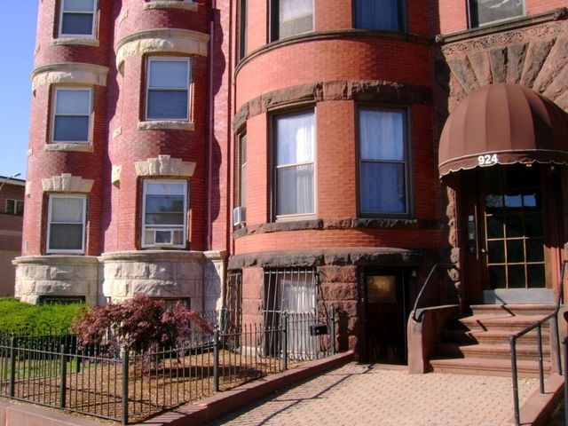 924 Beacon Street 6, Boston, MA 02215
