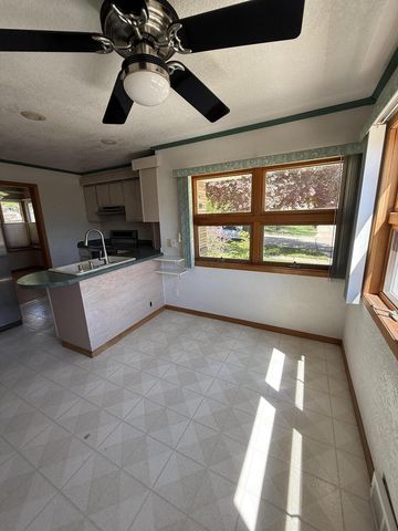 1024 Illinois STREET, Racine, WI 53405
