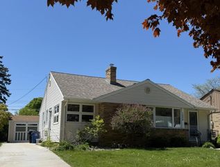 1024 Illinois STREET, Racine, WI 53405