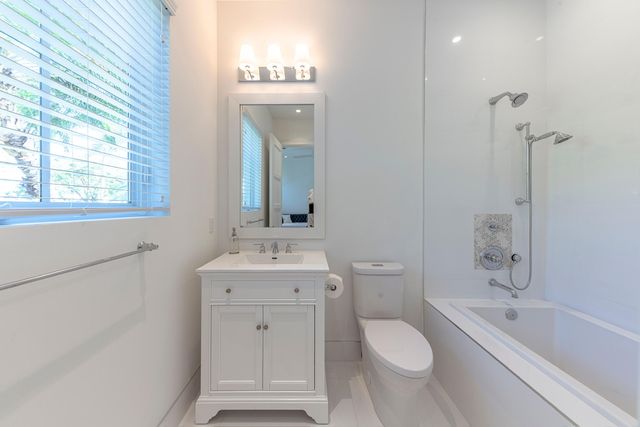 701 Flamingo Drive, Fort Lauderdale, FL 33301