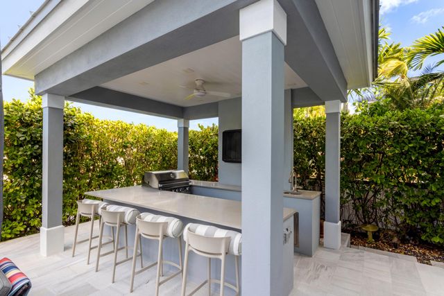 701 Flamingo Drive, Fort Lauderdale, FL 33301