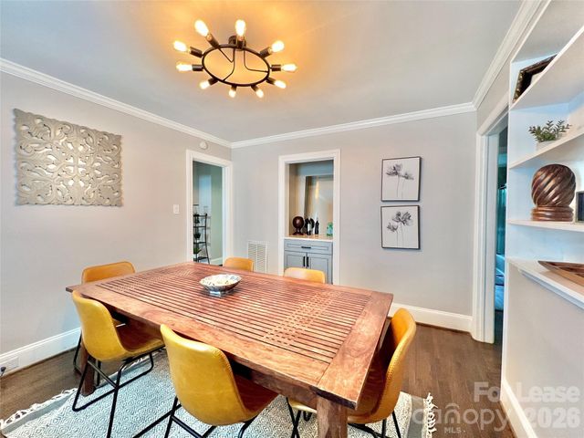 2637 Chesterfield Avenue A, Charlotte, NC 28205