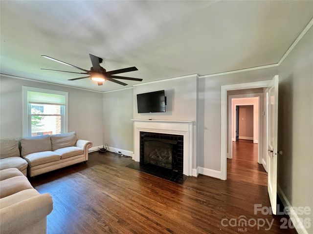 2637 Chesterfield Avenue A, Charlotte, NC 28205