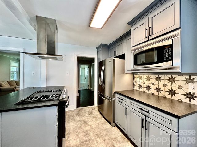 2637 Chesterfield Avenue A, Charlotte, NC 28205