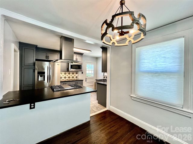 2637 Chesterfield Avenue A, Charlotte, NC 28205