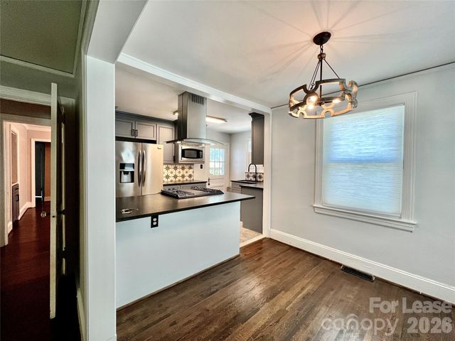 2637 Chesterfield Avenue A, Charlotte, NC 28205