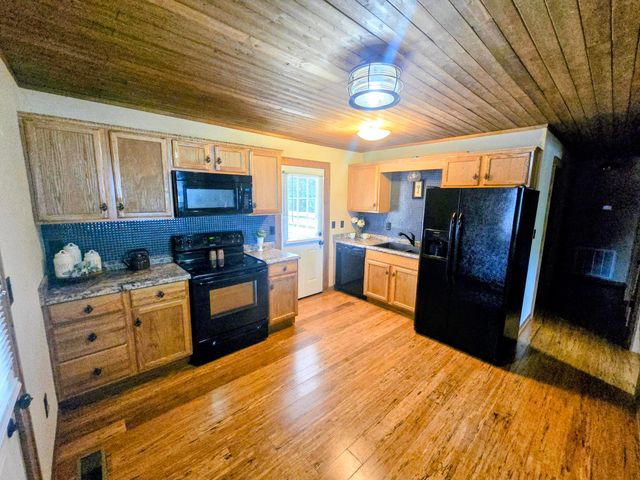2051 Blythe Avenue SE, Cleveland, TN 37311