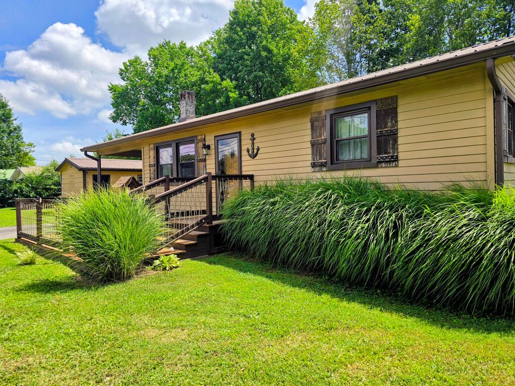 2051 Blythe Avenue SE, Cleveland, TN 37311