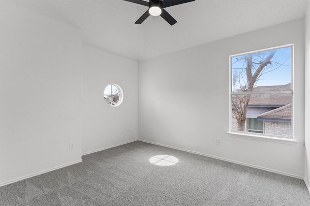 2205 Bluebonnet DR, Killeen, TX 76549