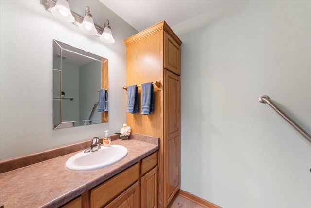 N160W18903 Oakland DRIVE, Jackson, WI 53037