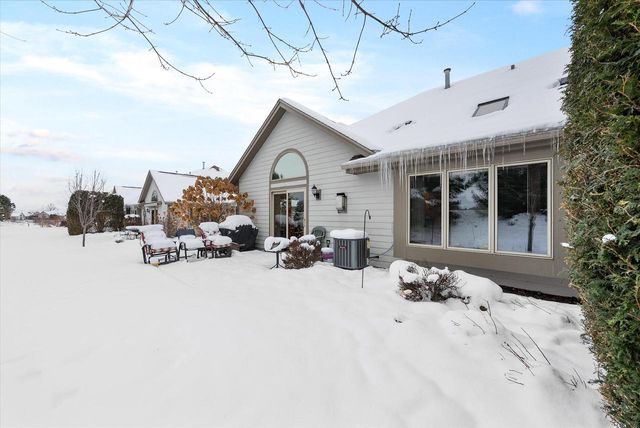 N160W18903 Oakland DRIVE, Jackson, WI 53037