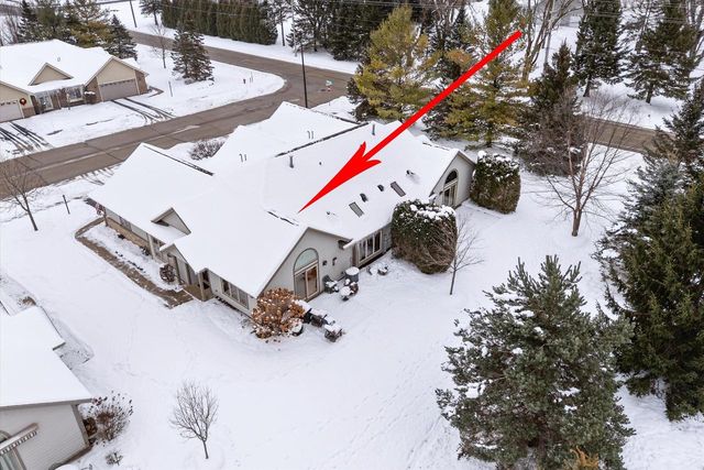 N160W18903 Oakland DRIVE, Jackson, WI 53037