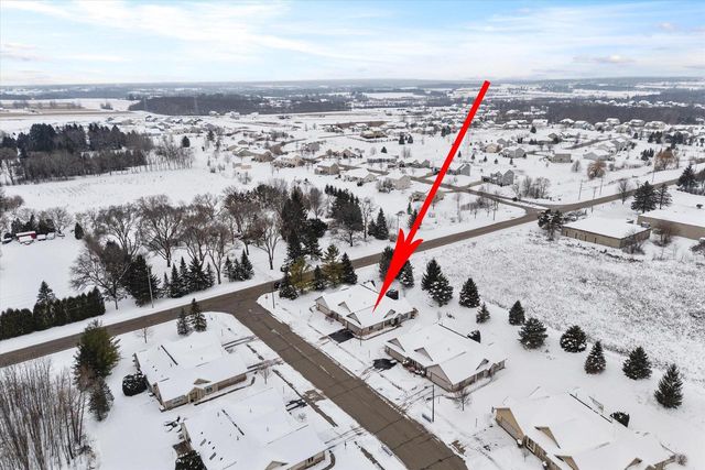 N160W18903 Oakland DRIVE, Jackson, WI 53037