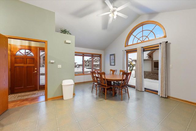 N160W18903 Oakland DRIVE, Jackson, WI 53037