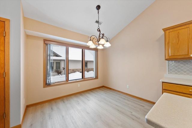 N160W18903 Oakland DRIVE, Jackson, WI 53037