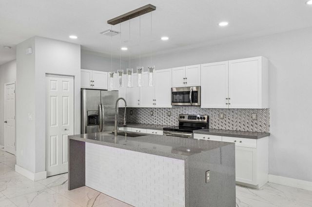3567 W 110th Terrace, Hialeah, FL 33018