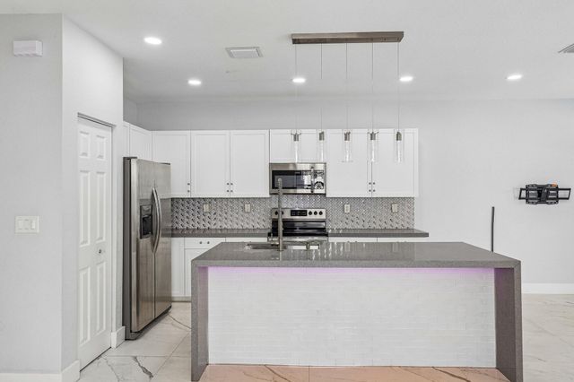 3567 W 110th Terrace, Hialeah, FL 33018