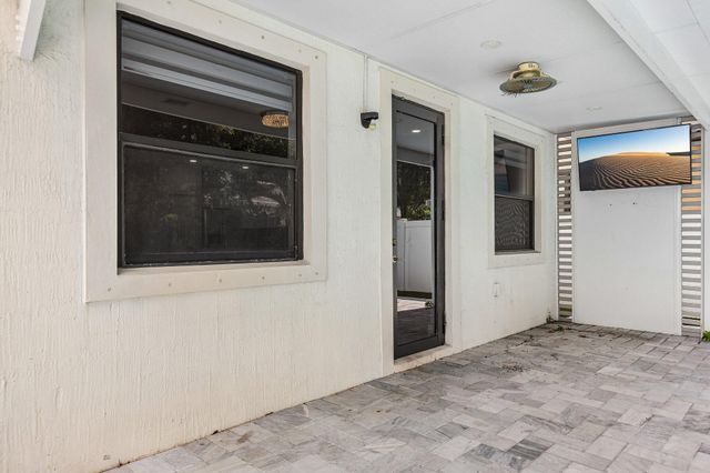 3567 W 110th Terrace, Hialeah, FL 33018