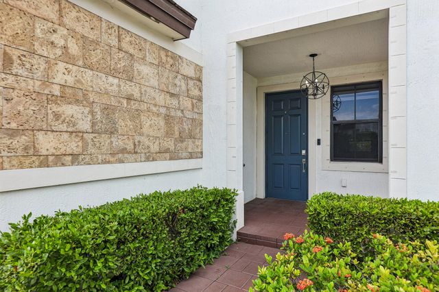 3567 W 110th Terrace, Hialeah, FL 33018