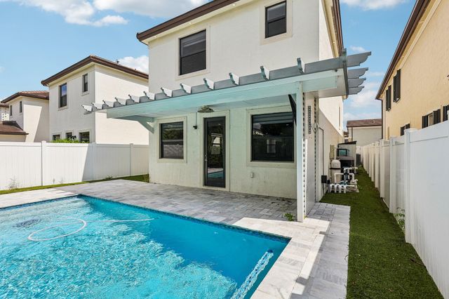 3567 W 110th Terrace, Hialeah, FL 33018