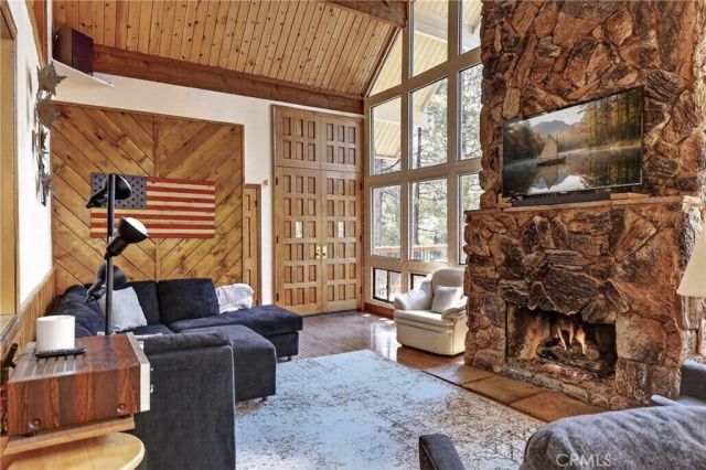 27427 Pinewood, Lake Arrowhead, CA 92352