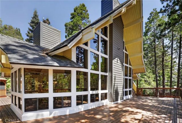 27427 Pinewood, Lake Arrowhead, CA 92352