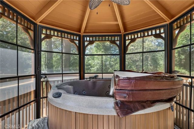 27427 Pinewood, Lake Arrowhead, CA 92352